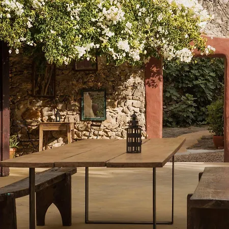 Bed & Breakfast Alma Do Paco 3*